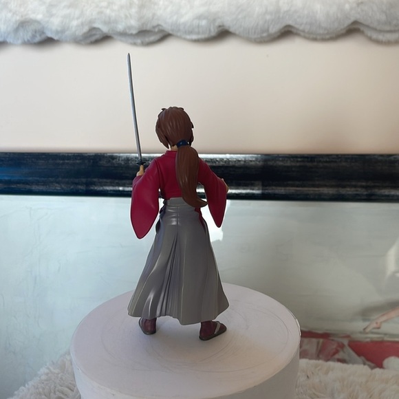Samurai Action Figure with Sword - Picture 4 of 5